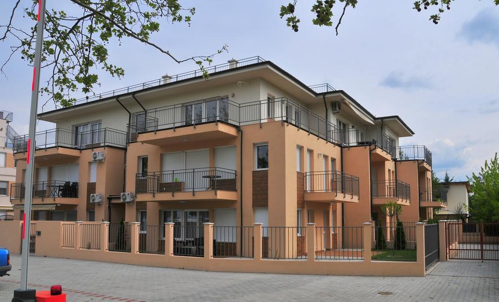Zen Apartman Sunshine Zamárdi Buitenkant foto